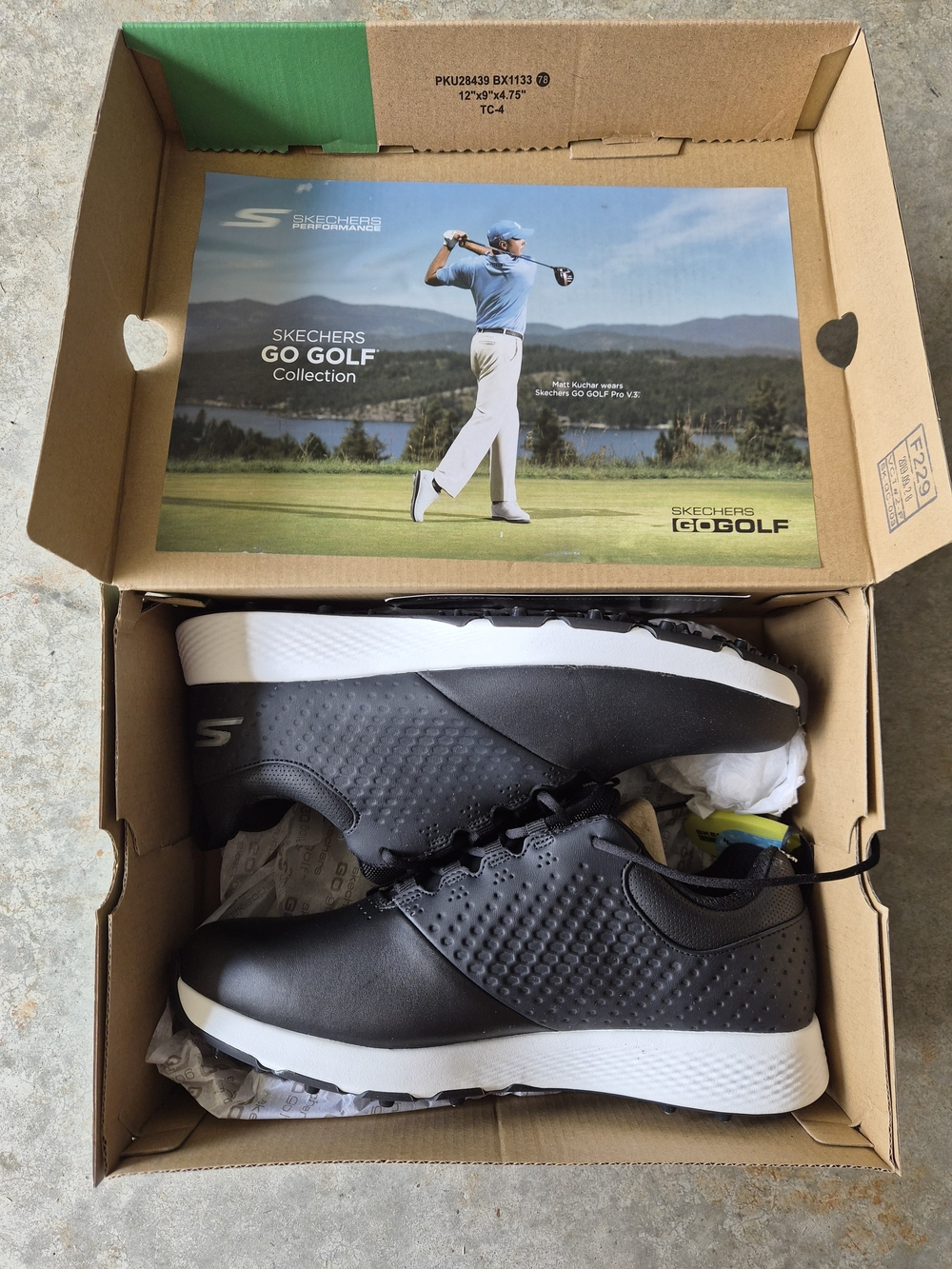 Skechers Men’s Black and White Athletic Golf Shoes
